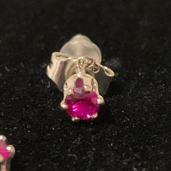 Hand crafted dainty ruby studs - Picture 6 of 16